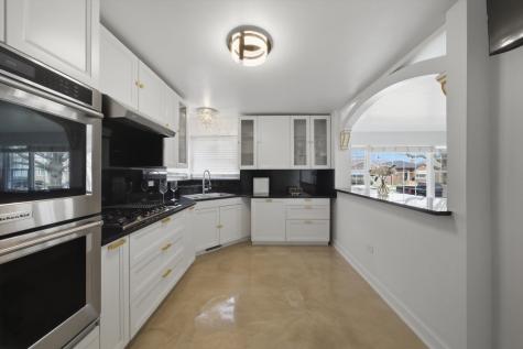 3853 West 83rd Place Chicago IL 60652