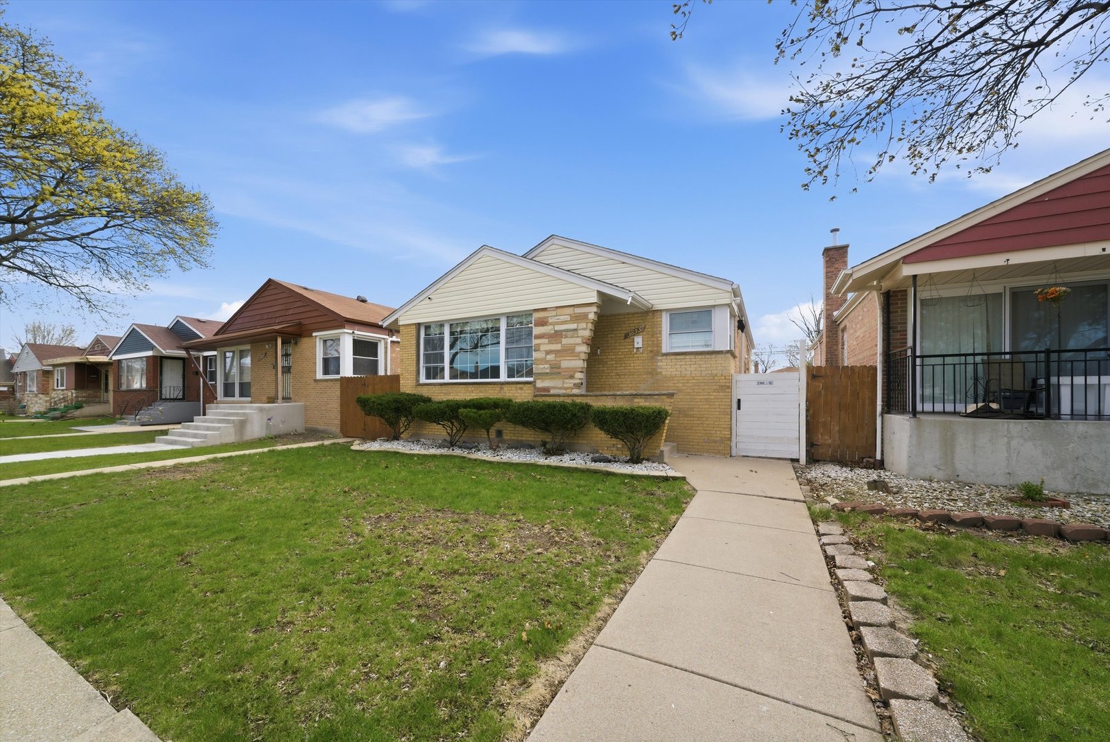3853 West 83rd Place Chicago IL 60652
