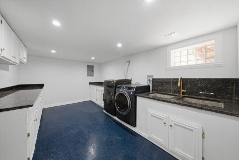 3853 West 83rd Place Chicago IL 60652