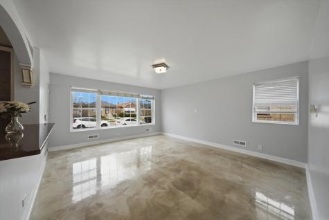 3853 West 83rd Place Chicago IL 60652