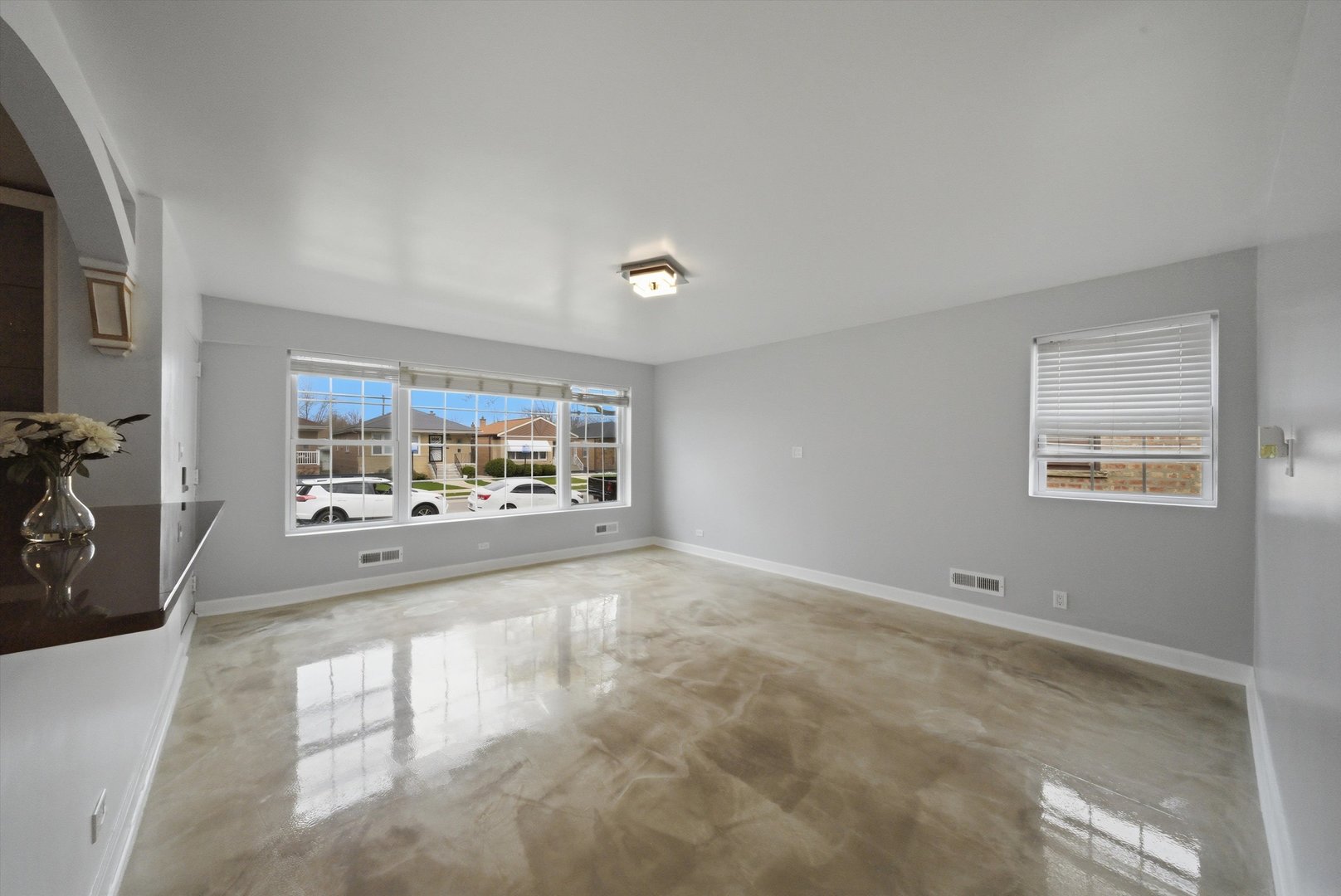3853 West 83rd Place Chicago IL 60652
