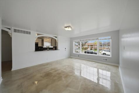 3853 West 83rd Place Chicago IL 60652