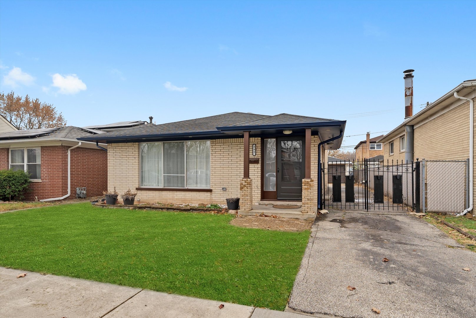 392 Greenbay Avenue Calumet City IL 60409