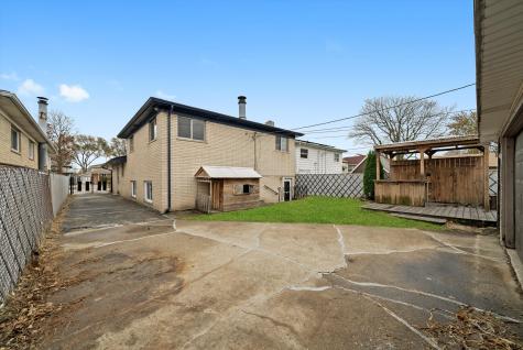 392 Greenbay Avenue Calumet City IL 60409