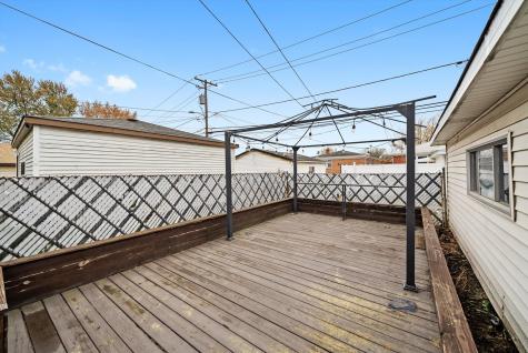 392 Greenbay Avenue Calumet City IL 60409