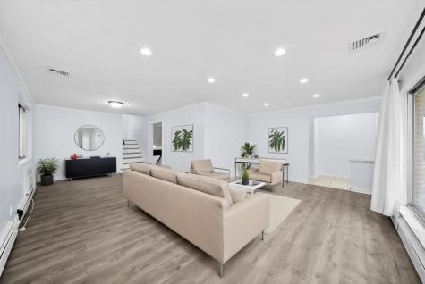 392 Greenbay Avenue Calumet City IL 60409