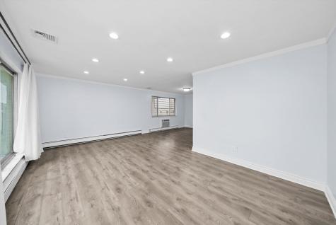 392 Greenbay Avenue Calumet City IL 60409