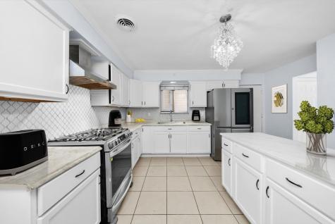 392 Greenbay Avenue Calumet City IL 60409