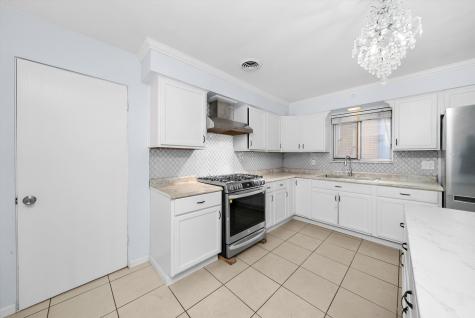 392 Greenbay Avenue Calumet City IL 60409