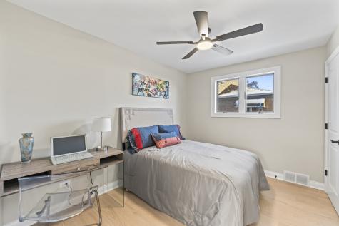 8169 South Tripp Avenue Chicago IL 60652