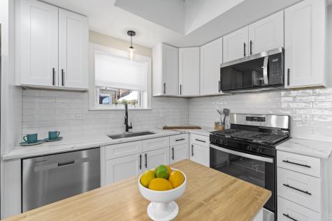 8169 South Tripp Avenue Chicago IL 60652