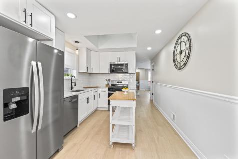 8169 South Tripp Avenue Chicago IL 60652