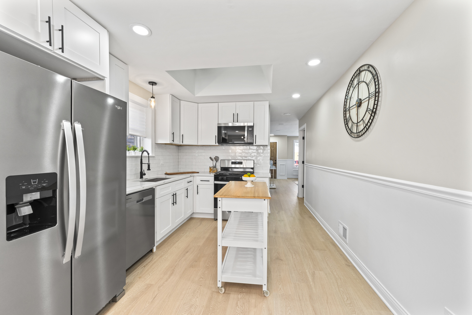 8169 South Tripp Avenue Chicago IL 60652