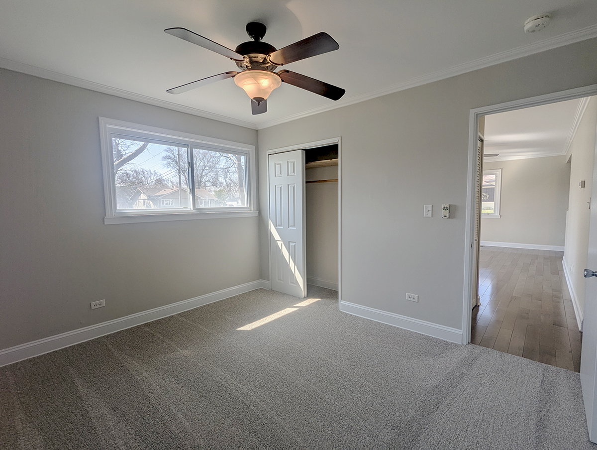 2404 Hawk Lane Rolling Meadows IL 60008