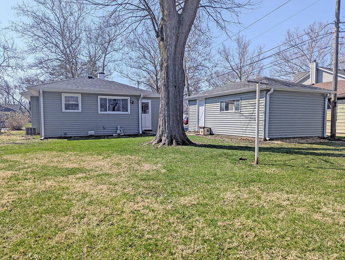 2404 Hawk Lane Rolling Meadows IL 60008