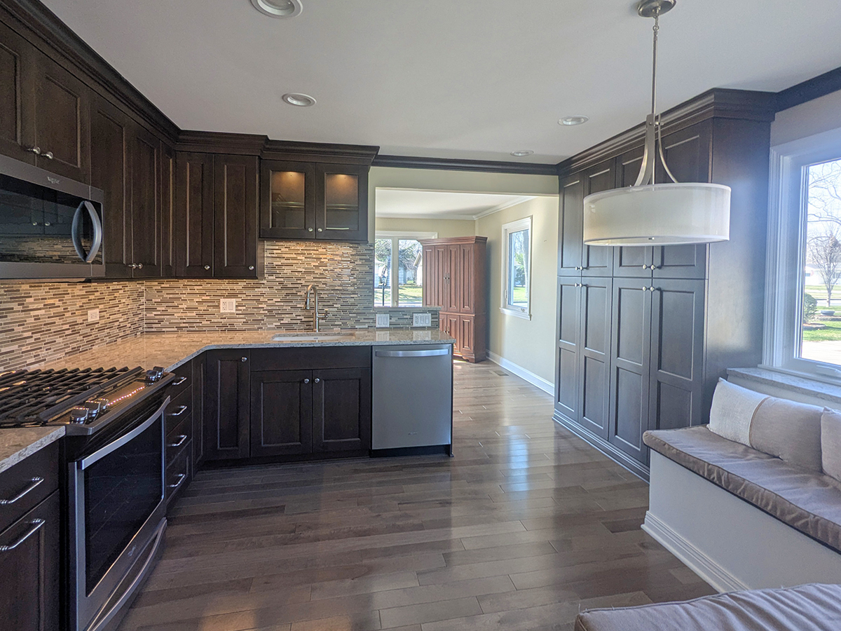 2404 Hawk Lane Rolling Meadows IL 60008