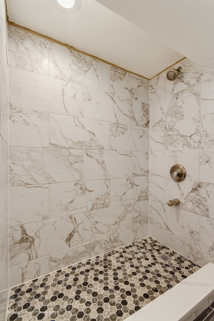 8367 South Baltimore Avenue Chicago IL 60617