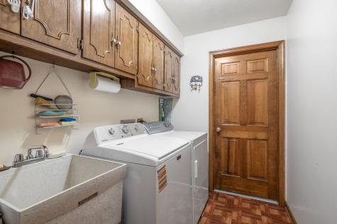 2S501 Seneca Drive Wheaton IL 60189