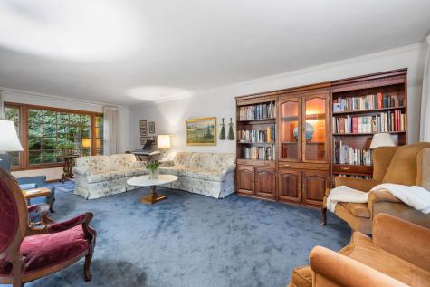 2S501 Seneca Drive Wheaton IL 60189