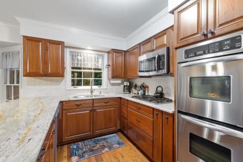 2S501 Seneca Drive Wheaton IL 60189
