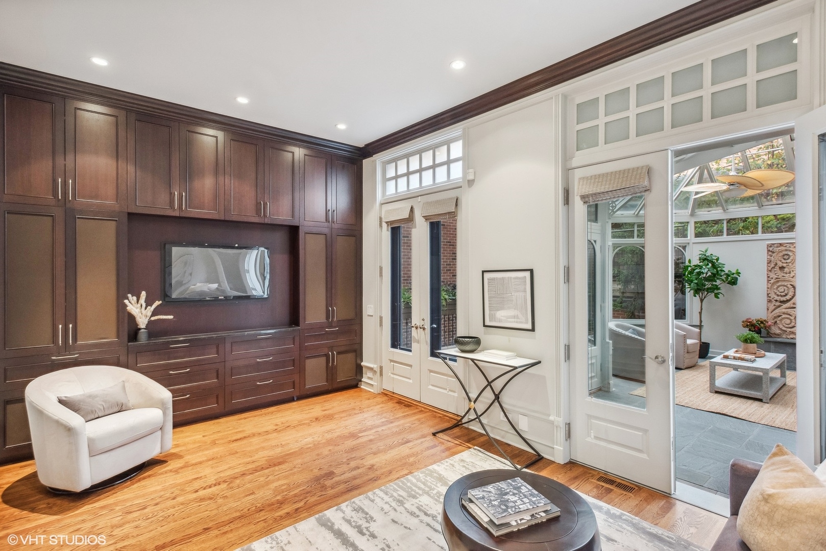 1540 North Dearborn Parkway Chicago IL 60610