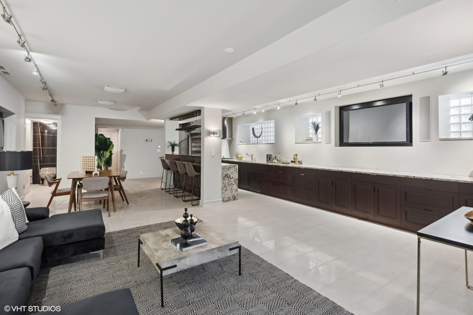 1540 North Dearborn Parkway Chicago IL 60610