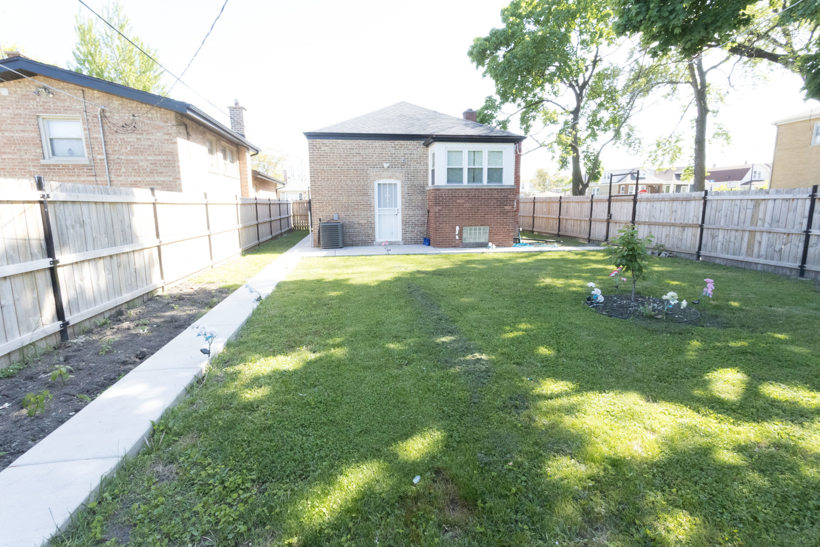 2252 West 71st Street Chicago IL 60636