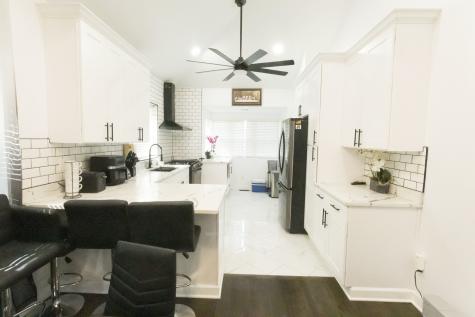 2252 West 71st Street Chicago IL 60636