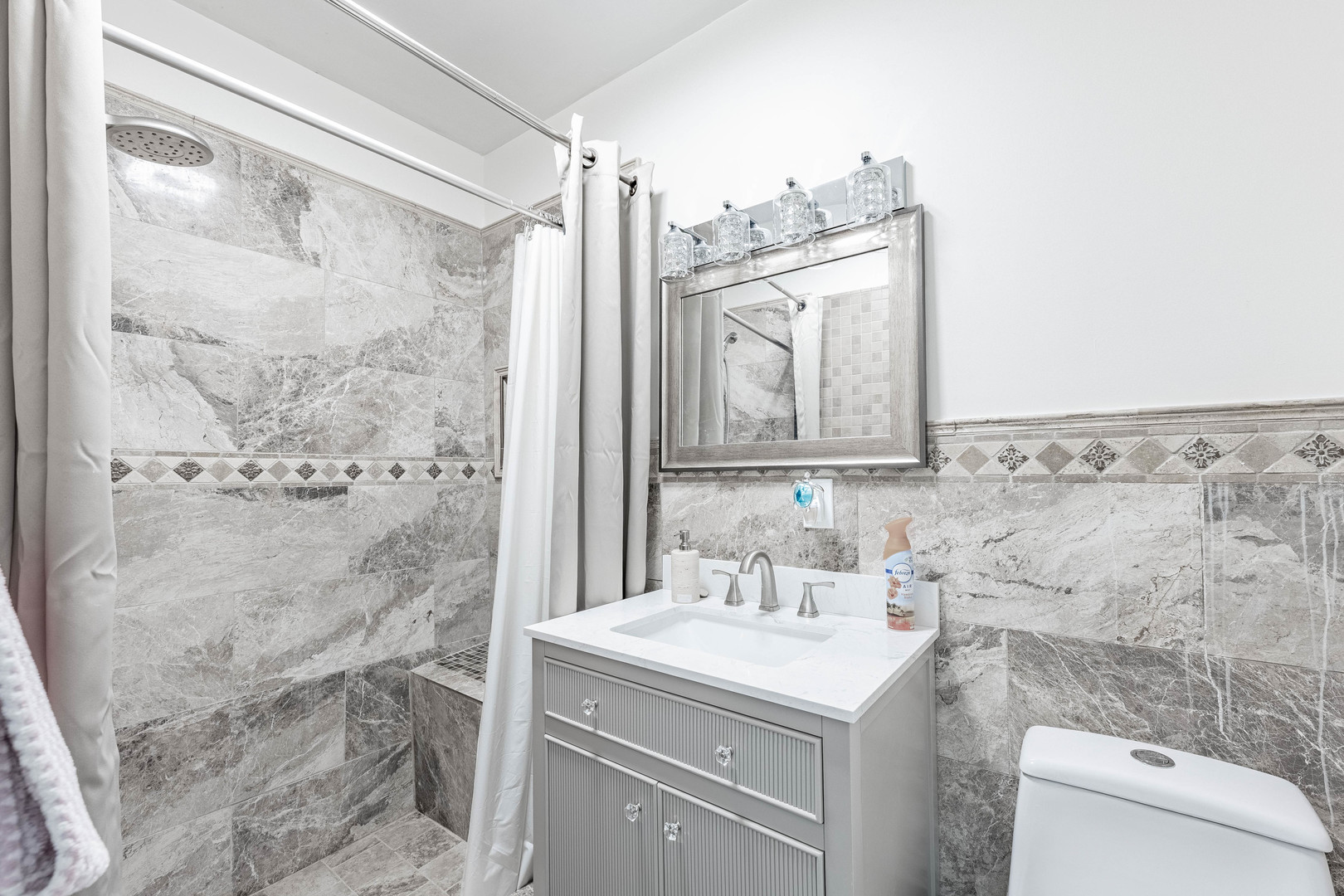 1908 South Sawyer Avenue Chicago IL 60623
