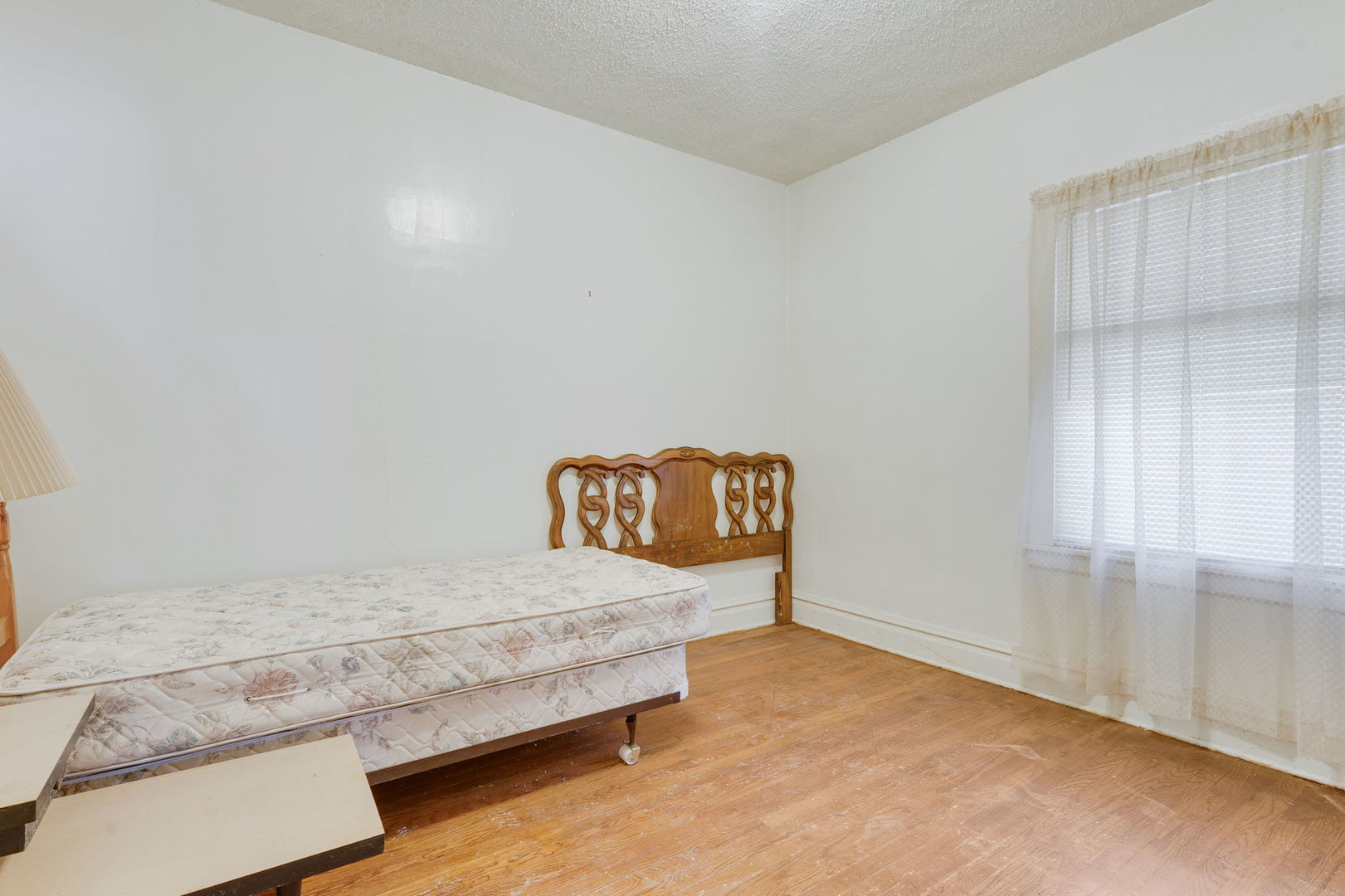 7617 South Crandon Avenue Chicago IL 60649