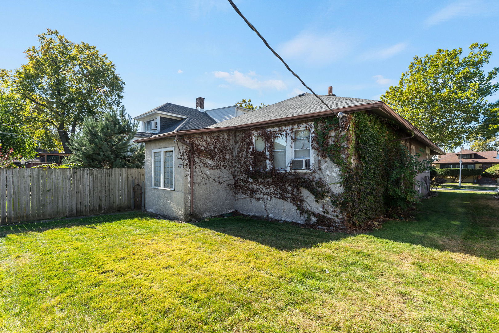 7617 South Crandon Avenue Chicago IL 60649