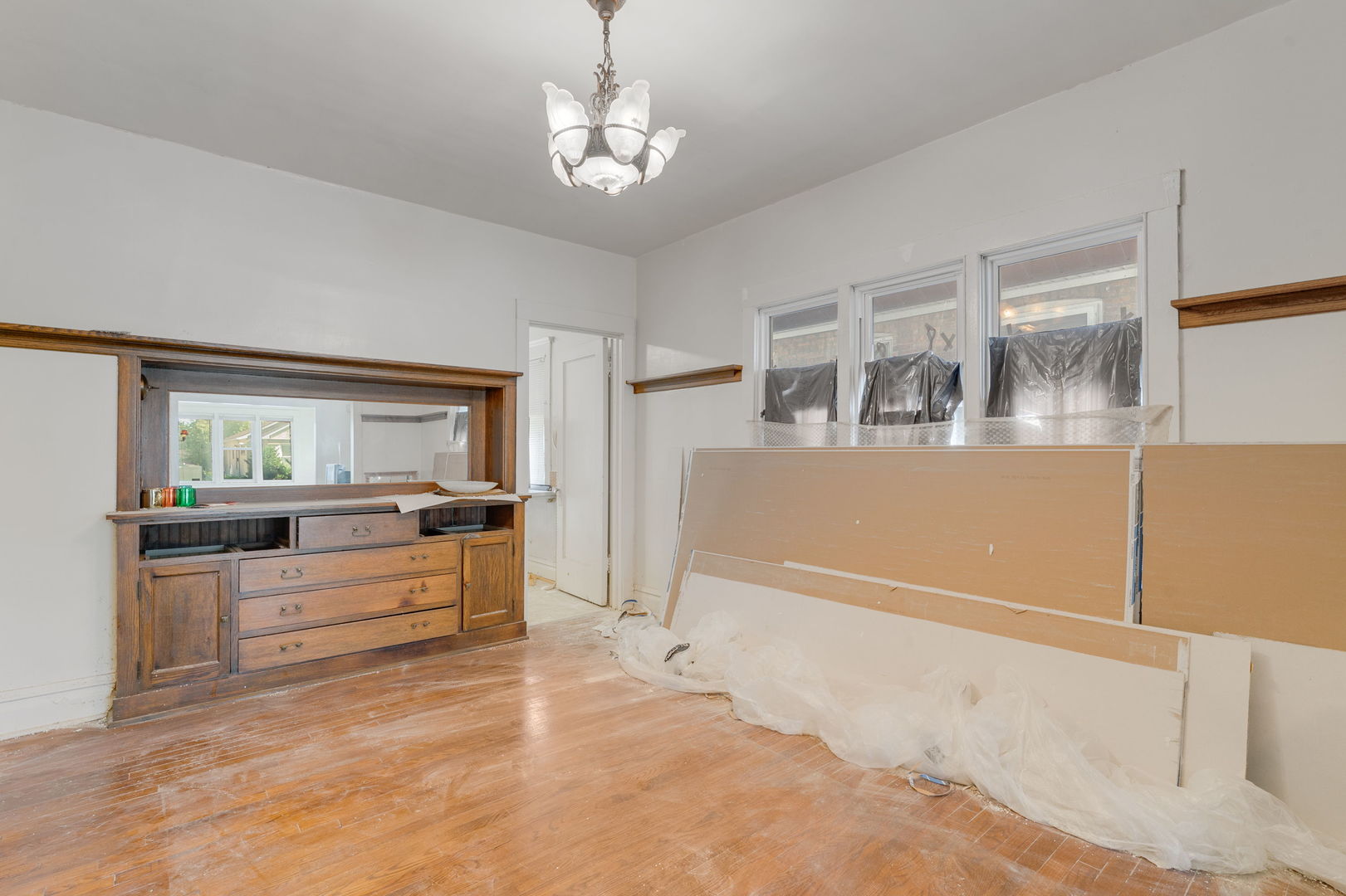 7617 South Crandon Avenue Chicago IL 60649