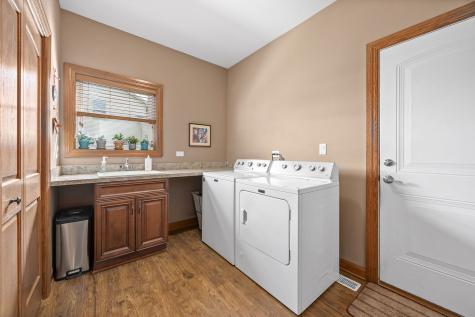 311 West Frontier Drive Minooka IL 60447