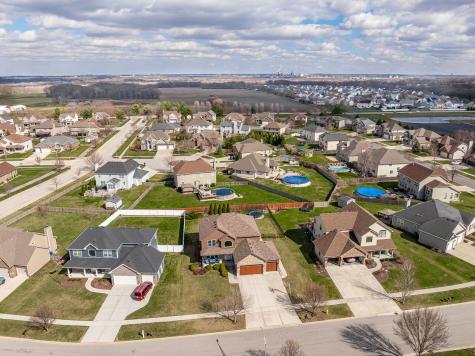 311 West Frontier Drive Minooka IL 60447