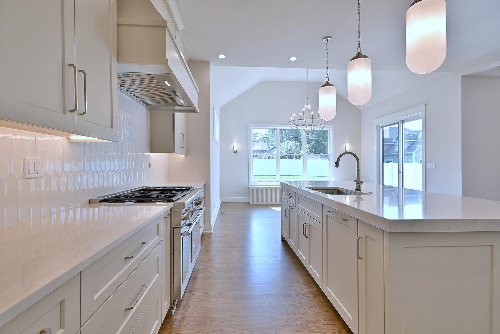 456 Elm Street Elmhurst IL 60126