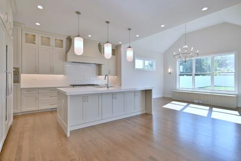 456 Elm Street Elmhurst IL 60126