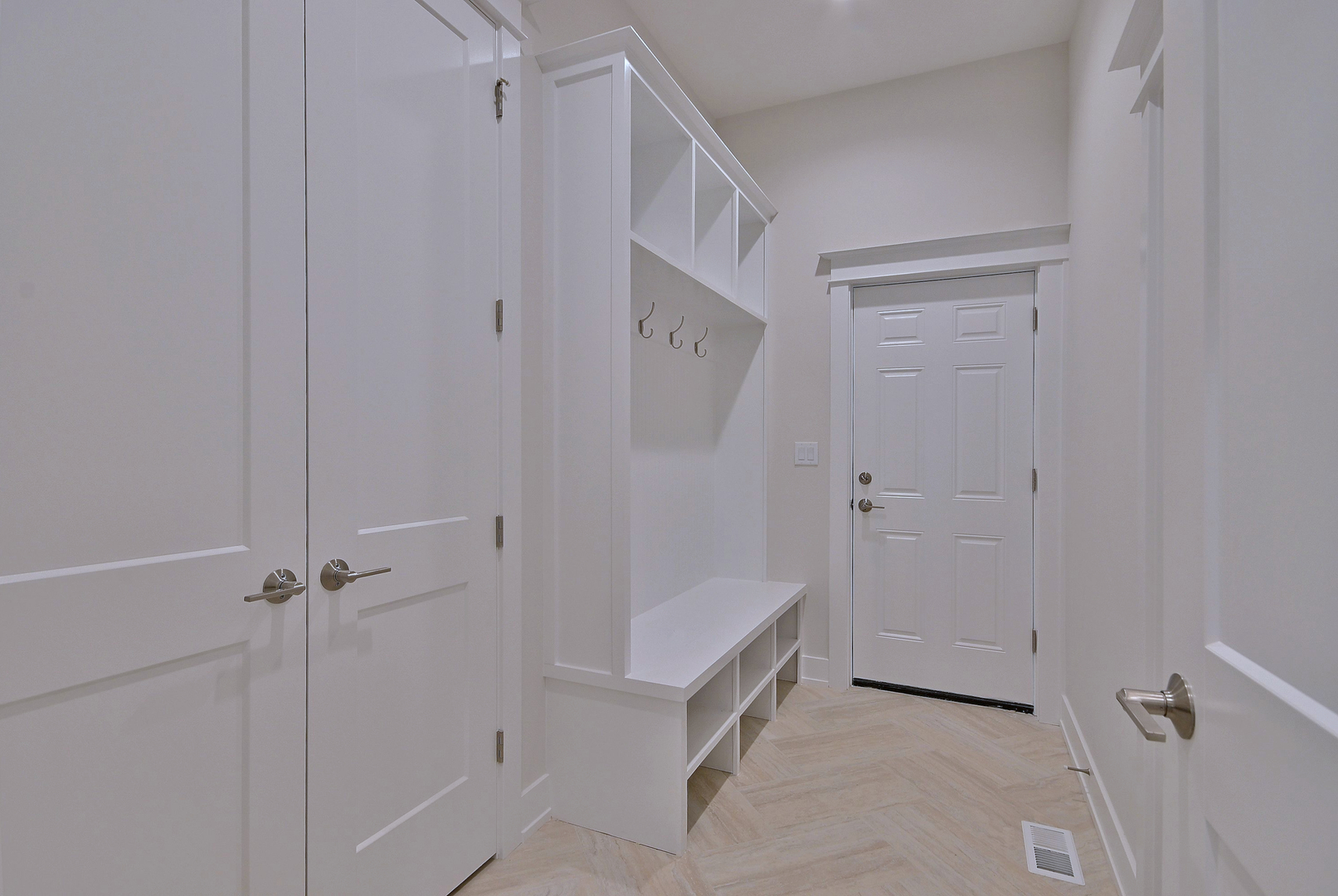 456 Elm Street Elmhurst IL 60126