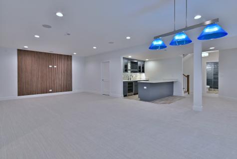 456 Elm Street Elmhurst IL 60126