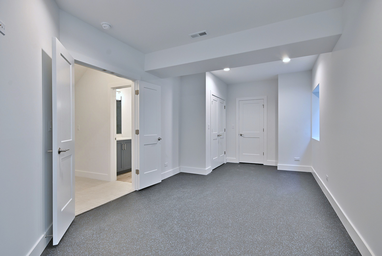 456 Elm Street Elmhurst IL 60126