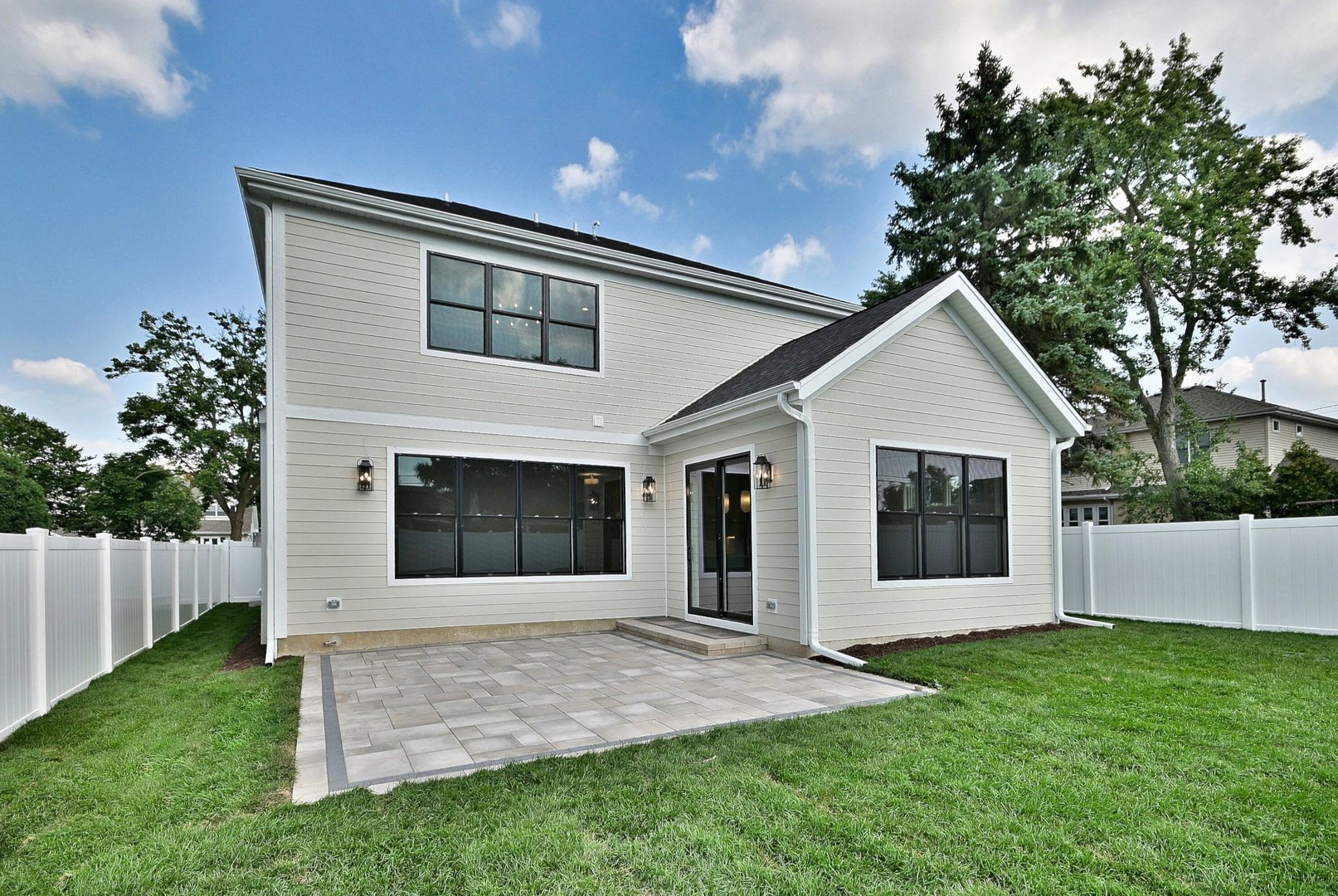 456 Elm Street Elmhurst IL 60126