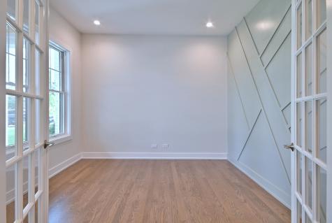 456 Elm Street Elmhurst IL 60126