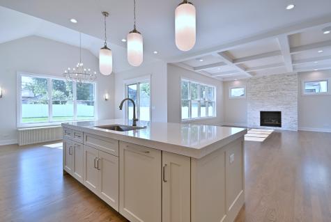 456 Elm Street Elmhurst IL 60126