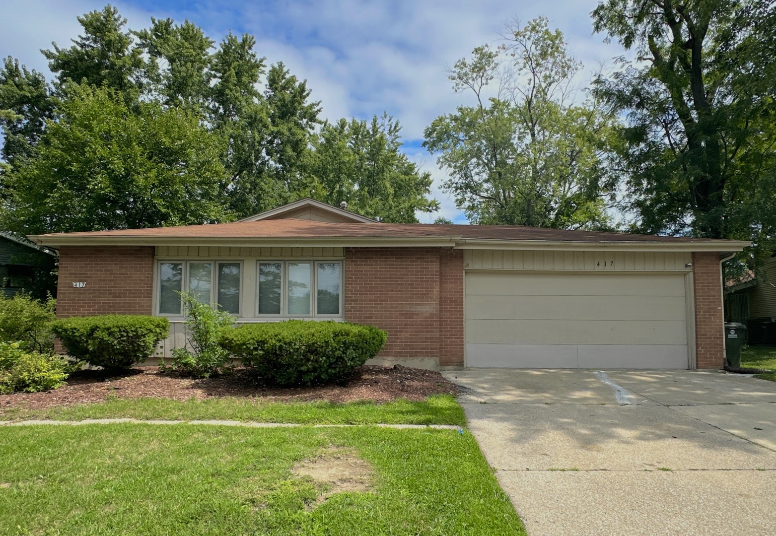417 New Salem Street Park Forest IL 60466