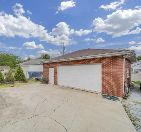 29 W. 31ST Place Steger IL 60475