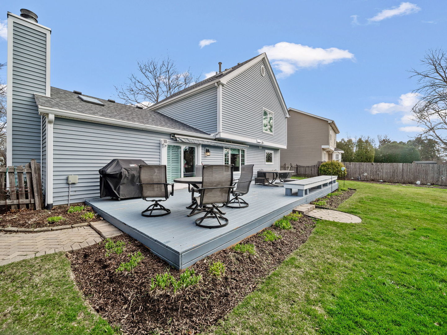 760 Thunderbird Trail Carol Stream IL 60188