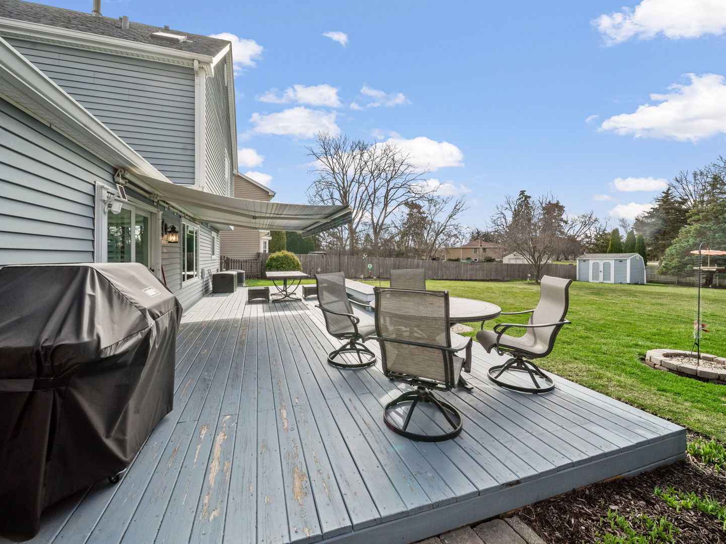 760 Thunderbird Trail Carol Stream IL 60188