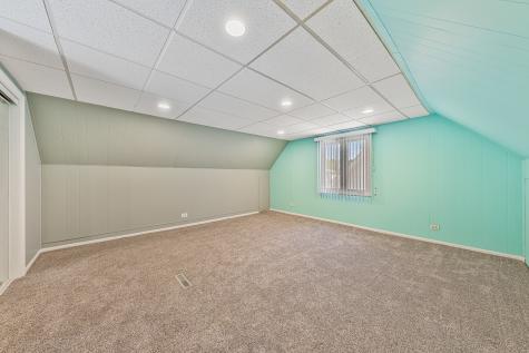 12912 West Playfield Drive Crestwood IL 60418