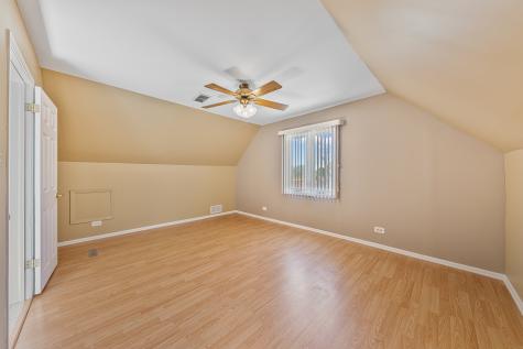 12912 West Playfield Drive Crestwood IL 60418