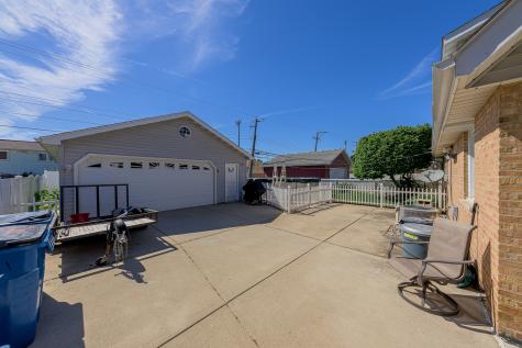 12912 West Playfield Drive Crestwood IL 60418