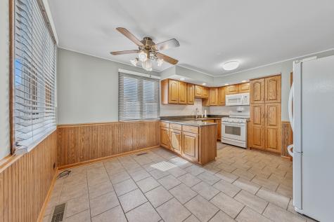 12912 West Playfield Drive Crestwood IL 60418